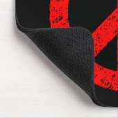 Scribble Stenciled Peace Symbol - Red on Black Mousepad (Ecke)