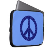 Scribble Stenciled Peace Symbol - Shades of Blue Laptopschutzhülle (Vorne Rechts)