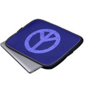Scribble Stenciled Peace Symbol - Shades of Blue Laptopschutzhülle (Vorne Knopf)