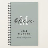 Script 2024 Name Monogram Initial Sage Planer (Vorderseite)