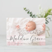 Script Baby Name Custom Foto Geburtsankündigung Ankündigung (Stehend Vorderseite)
