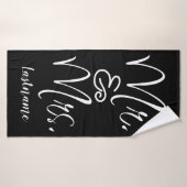 Script Black and White Mr. und Mrs Custom Handtuch Badehandtuch (Badehandtuch)