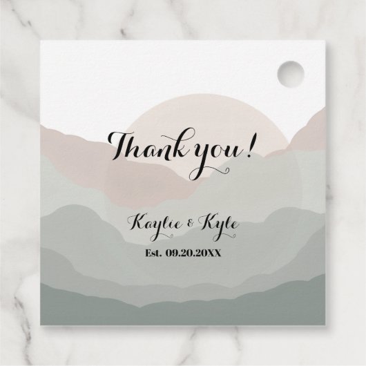 Script Boho Mountain Wedding Anniversary  Geschenkanhänger (Rückseite)