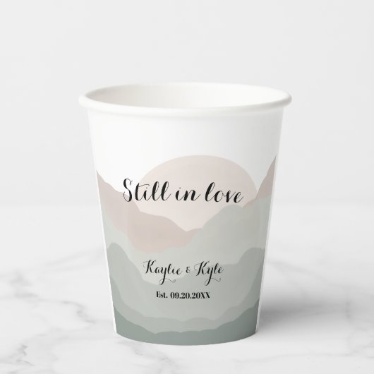 Script Boho Watercolor Mountain Anniversary Pappbecher (Vorderseite)