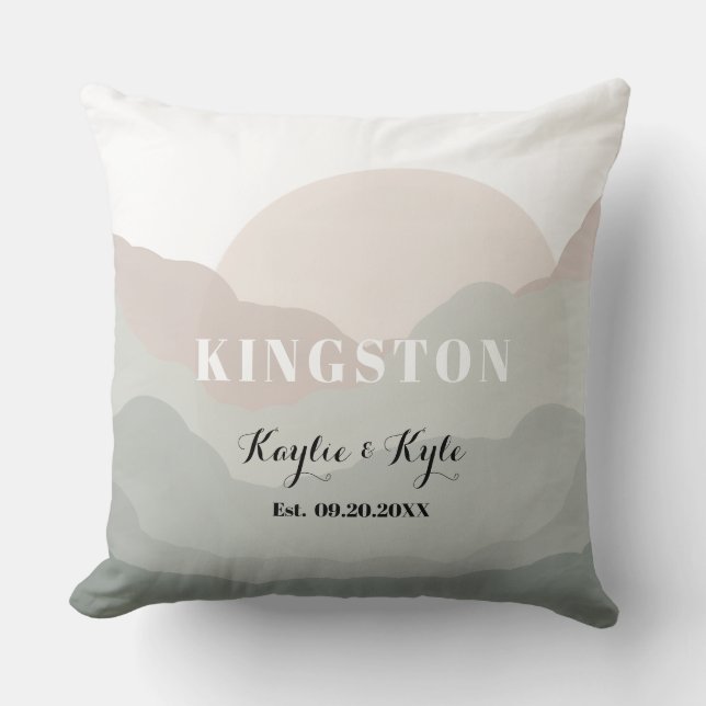 Script Boho Watercolor Mountain Keepsake Pillow Kissen (Vorderseite)