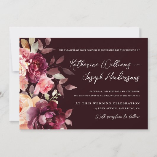 Script calligraphy Bouquet Floral Burgundy Wedding Einladung (Vorderseite)
