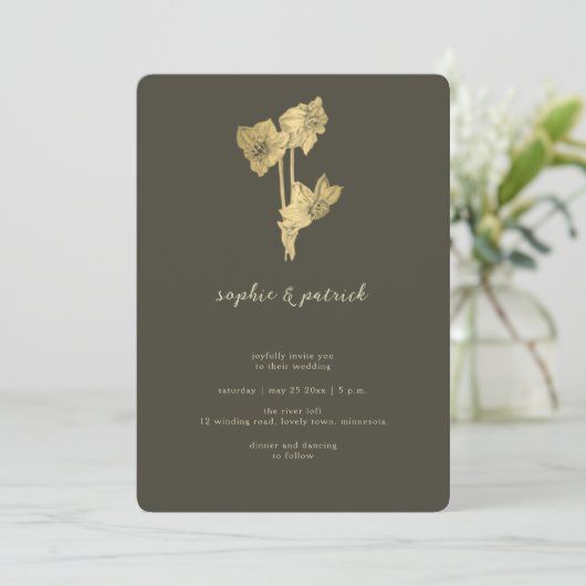 Script Calligraphy Daffodil Gold Minimal Wedding Einladung (Stehend Vorderseite)