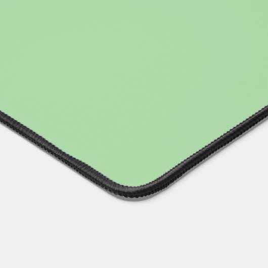 Script Calligraphy & Laurel Blätter auf Lime Green Schreibtischunterlage (Ecke)