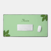 Script Calligraphy & Laurel Blätter auf Lime Green Schreibtischunterlage (Tastatur & Maus)