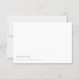 Script Dusty Blue & White Junggeselinnen-Abschied Einladung