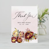 Script Elegant Burgundy Blush Floral Wedding Folieneinladung (Stehend vorne)