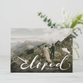 Script Eloped Wedriage Announcement Card Einladung (Stehend Vorderseite)