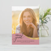 Script Modern Form Foto Rose Gold Abschluss Einladung (Stehend Vorderseite)