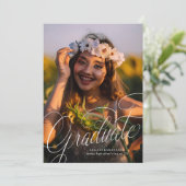 Script Modern Foto Graduation Party Einladung (Stehend Vorderseite)