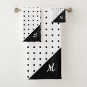 Script Monogram Black on White Polka Dot Pattern Badhandtuch Set (Insitu)