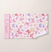 Script Monogram Pink Lila Gelbe Schmetterlinge Badhandtuch Set (Handtuch)