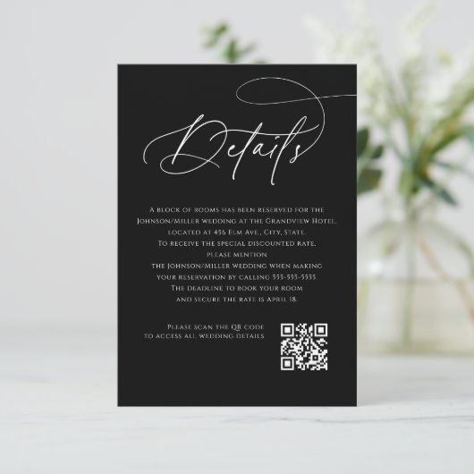 Script Monogram Wedding Details Black QR Code Begleitkarte (Stehend Vorderseite)