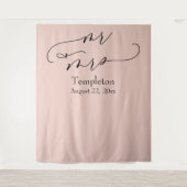 Script Mr. & Mrs Simple Blush Foto Hintergrund Wandteppich (Vorderseite)