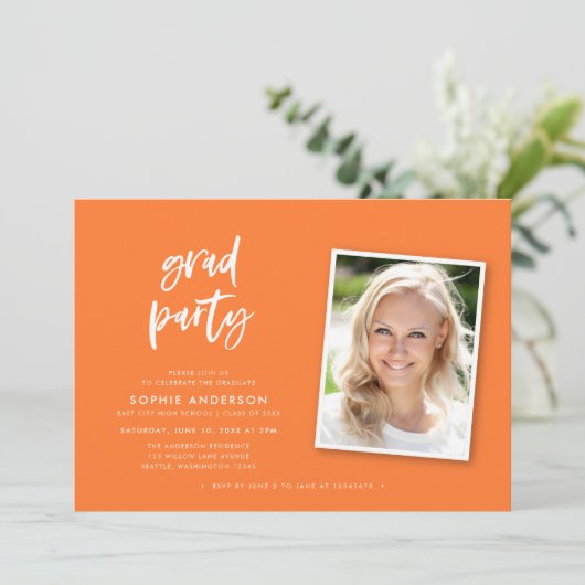 Script Orange and Blue Foto Graduation Party Einladung (Stehend Vorderseite)