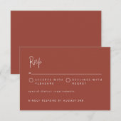 Script Schriftart Moderner Hochzeitsplatz Terrakot RSVP Karte (Vorne/Hinten)