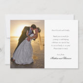 Script Typografy Schwarz-weiß Wedding Foto Dankeskarte (Rückseite)