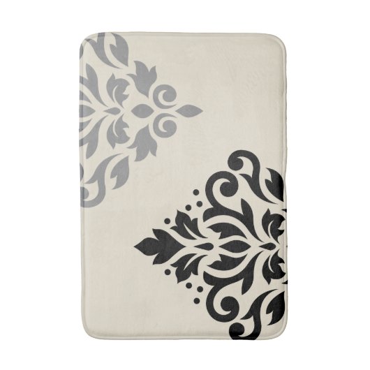 Scroll Damask Art I Black Gray Creme Badematte (Vorderseite Vertikal)