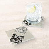 Scroll Damask Art I Black Gray Creme Glasuntersetzer (Schrägansicht)