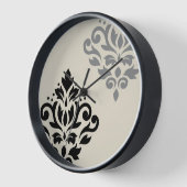 Scroll Damask Art I Black Gray Creme Uhr (Winkel)