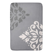 Scroll Damask Art I Cream & Gran Badematte (Vorderseite Vertikal)