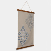 Scroll Damask Art I (Line) Cream Blues Sand Wandteppich Mit Holzrahmen (Gewinkelt)
