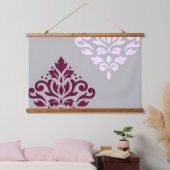 Scroll Damask Art I Plum Pink Grau Wandteppich Mit Holzrahmen (Schlafzimmer)