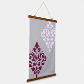 Scroll Damask Art I Plum Pink Grau Wandteppich Mit Holzrahmen (Gewinkelt)
