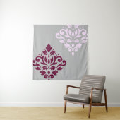 Scroll Damask Art I Plum Pink Gray Wandteppich (Beispiel)