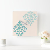 Scroll Damask Art I Tees on Cream Quadratische Wanduhr (Zuhause)