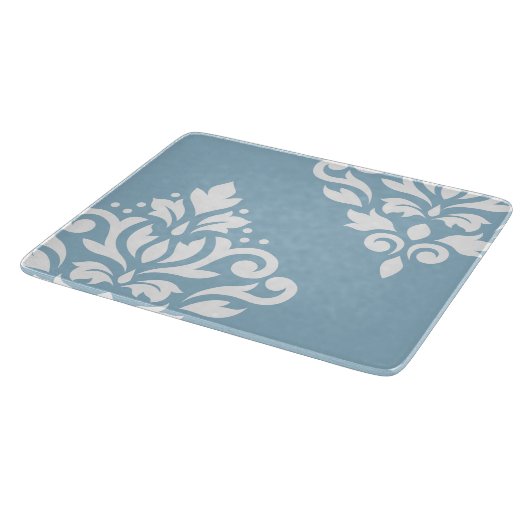 Scroll Damask Art I White on Light Blue Schneidebrett (Ecke)
