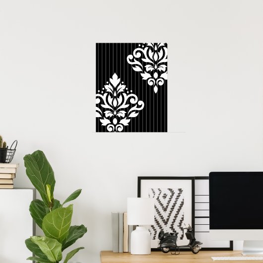 Scroll Damask Art I White über graue Streifen und Poster (Heimbüro)