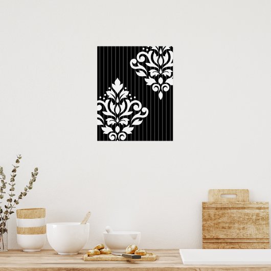 Scroll Damask Art I White über graue Streifen und Poster (Küche)