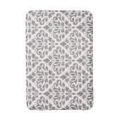 Scroll Damask Big Pattern Grau auf Creme Badematte (Vorderseite Vertikal)
