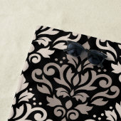 Scroll Damask Big Pattern Taupe Black Strandtuch (Beispiel)