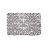 Scroll Damask Muster Creme auf Grau Badematte (Vorderseite)