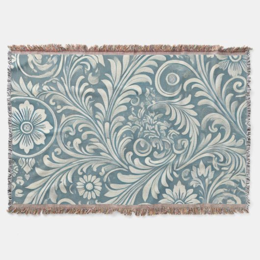 Scrolling Damask Pattern in Soft Blue und Ivory Decke (Vorderseite)