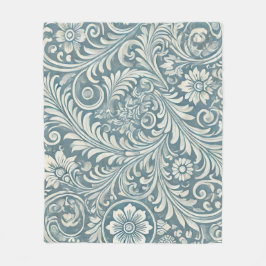 Scrolling Damask Pattern in Soft Blue und Ivory Fleecedecke
