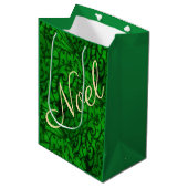 Scrollwork Green Gift Bag Mittlere Geschenktüte (Vorderseite Schrägansicht)