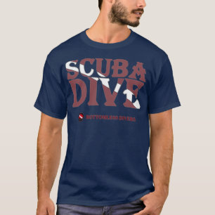 Scuba Dive Pocket Buchstaben mit dunkelroter Flagg T-Shirt