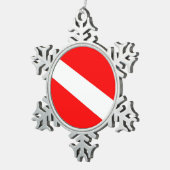 Scuba-Taucher-Symbol mit roter Diagonale Schneeflocken Zinn-Ornament (Rechts)