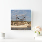 Sea Cloud II Quadratische Wanduhr (Zuhause)