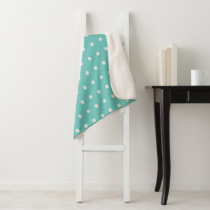 Sea Foam Green und White Polka Dots Sherpadecke