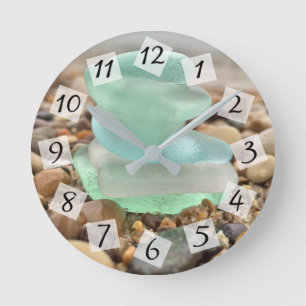 Sea Glass Beach Storm Runde Wanduhr
