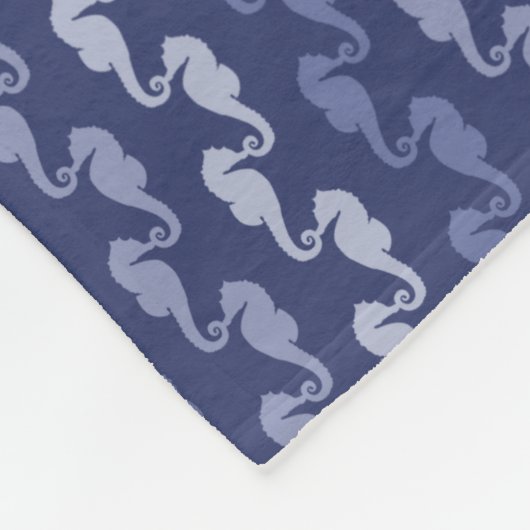 Sea Horse Chains Indigo Fleece Blanket (Ecke)
