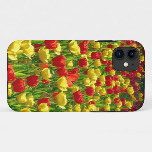 Sea of Tulips iPhone Case (Rückseite (Horizontal))